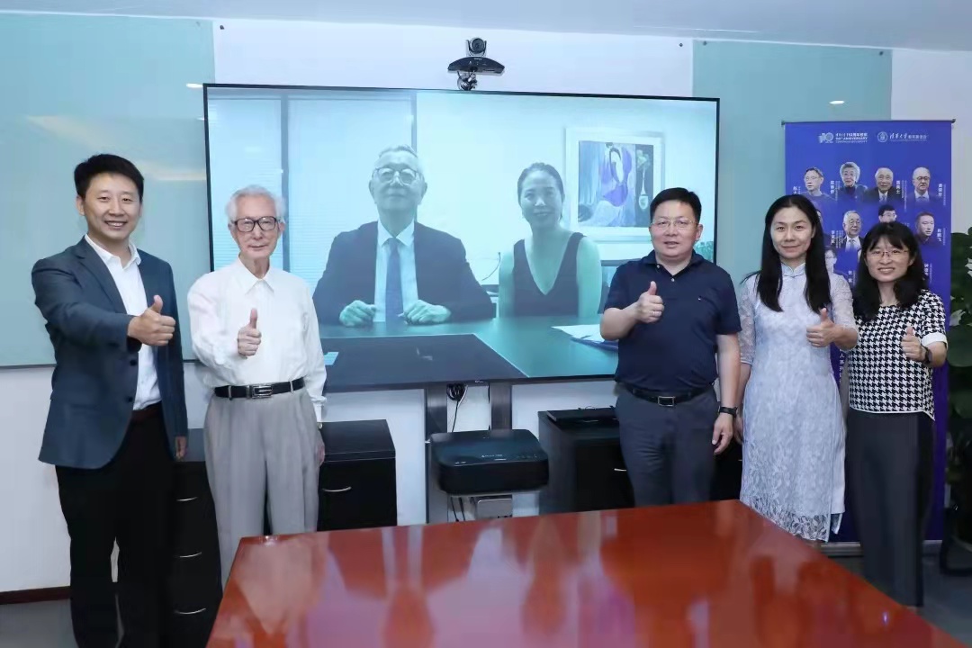 On 6 June 2021, National Eye Care Day, Herbert Lee and Queenie Cheung from HKS Education Fund, along with senior representatives from Tsinghua University, joined the cross-border Zoom ceremony.