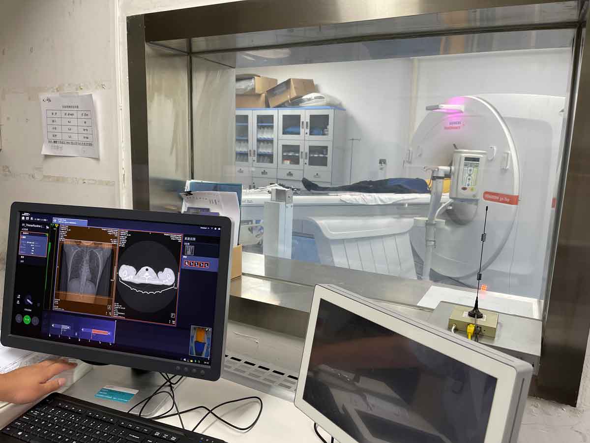 HKS Education Fund donated a CT scanner to Tsinghua University Hospital to upgrade and enhance its service capacity.