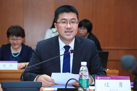 Guo Yong, Deputy Secretary of the Party Committee of Tsinghua University and Director of the Management Committee of the Centre for Youth Moral Education, Tsinghua University, delivered a keynote speech.